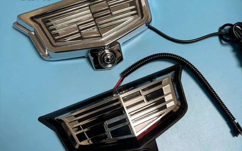 Cadillac CT6 light up emblem
